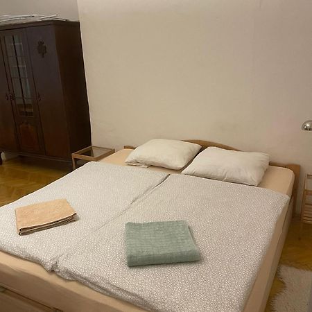 Apartamento Old Town Herberghaus, 250M To Charles Bridge Praga Exterior foto